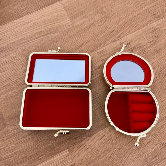 2 jewelry cases - hard shell cases perfect for travel and storage. NWOT. - Picture 2 of 11